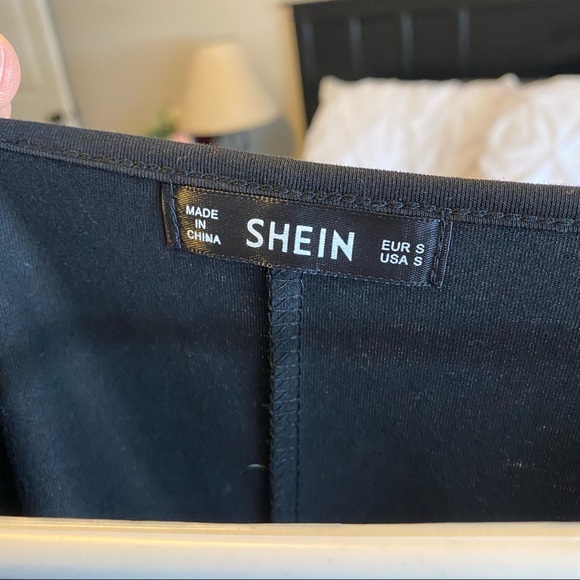 Shein Black V-Neck High/Low Short Sleeve Top Women’s Size Small - Picture 7 of 7